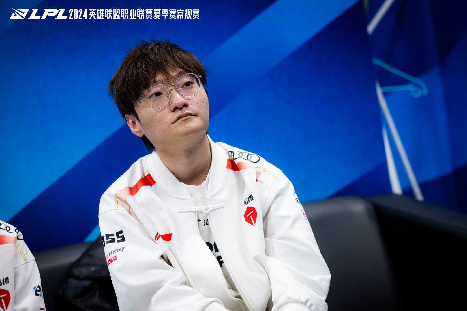 爱游戏-Scout赛事官方发布势不可挡新规，老鹰争议不断！的简单介绍