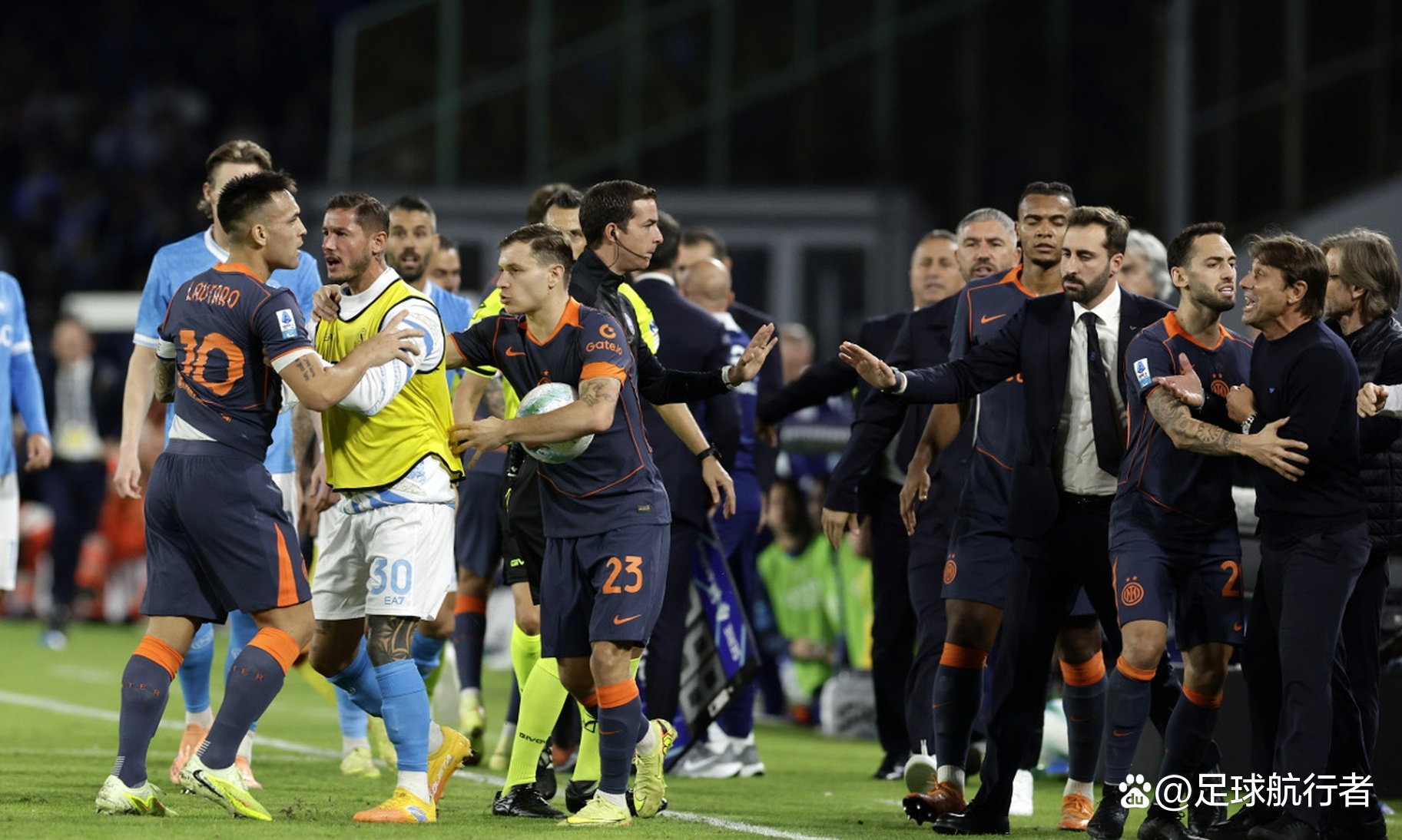 AYX-关于德布劳内回归赛场，战术调整首场状态亮眼，巴塞罗那观众沸腾！的信息